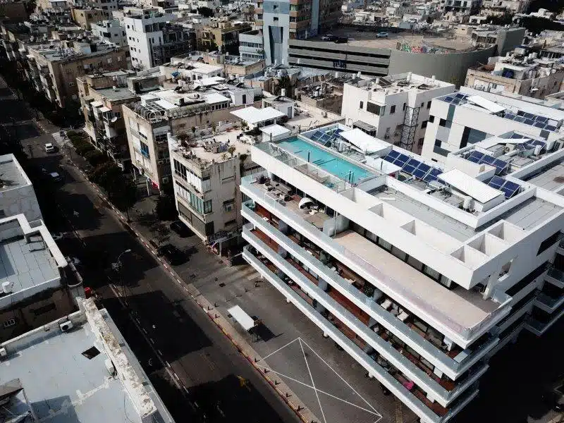 בריכה מתועשת קומה 4 תל אביב